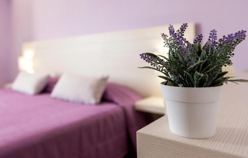 Terinikos Sunny Garden Hotel Junior Suites Ialysos  Buitenkant foto