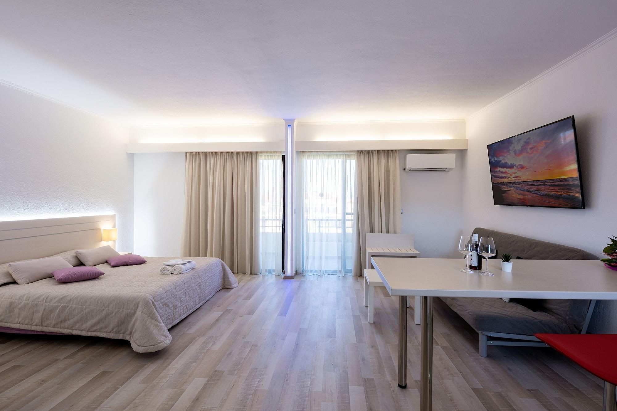 Terinikos Sunny Garden Hotel Junior Suites Ialysos  Buitenkant foto