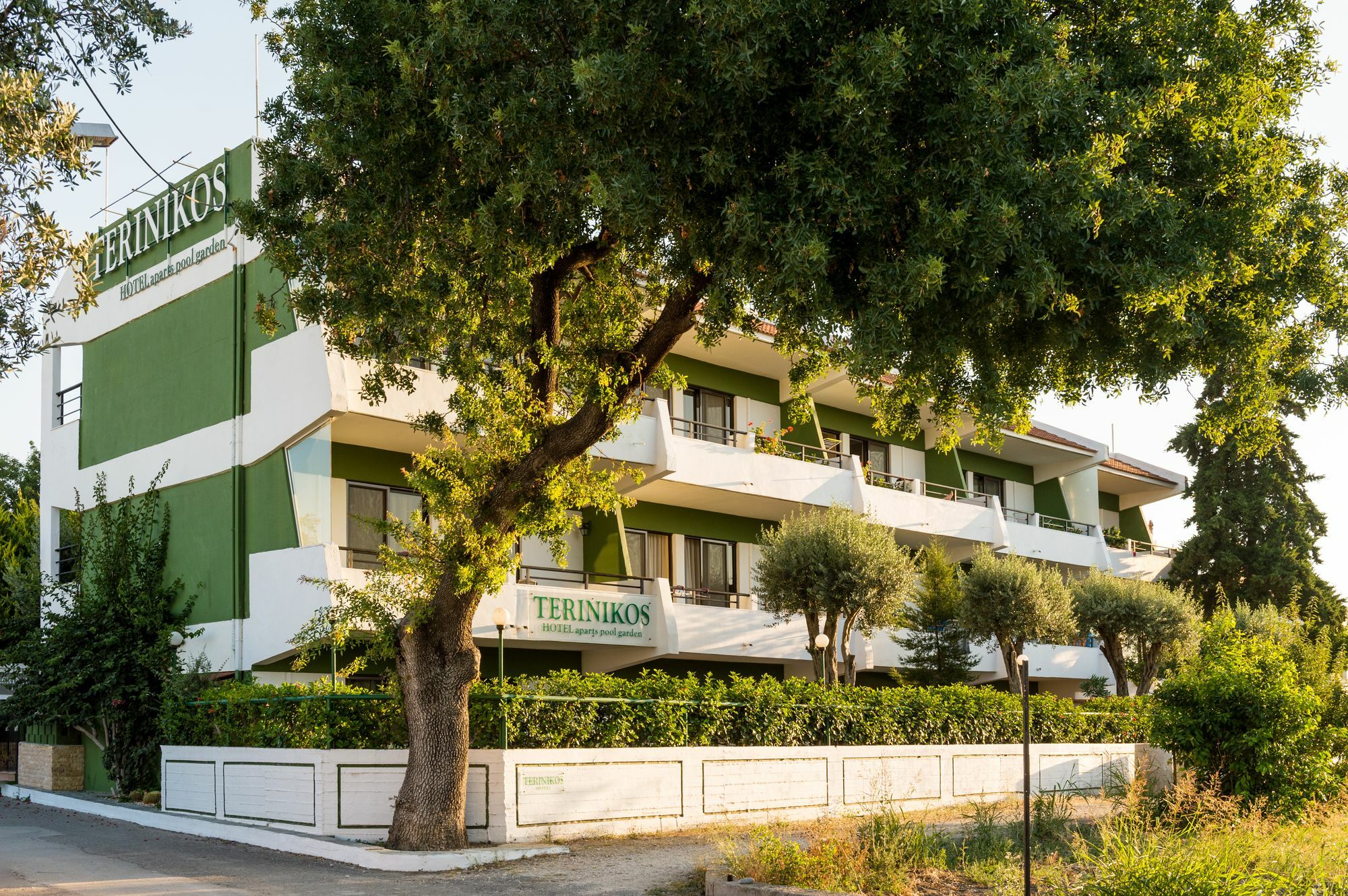 Terinikos Sunny Garden Hotel Junior Suites Ialysos  Buitenkant foto