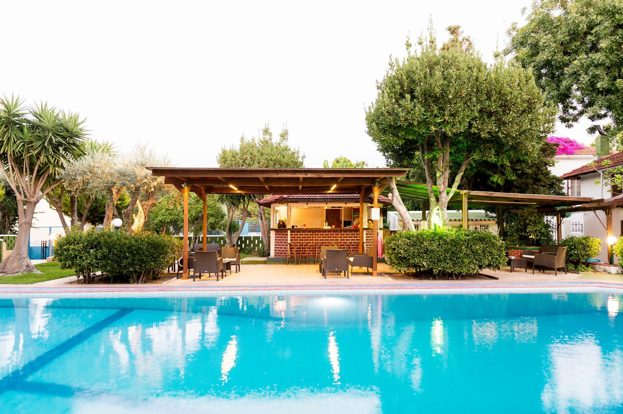 Terinikos Sunny Garden Hotel Junior Suites Ialysos  Buitenkant foto